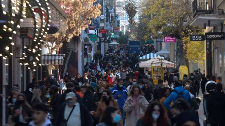 Κορονοϊός: 108 νέοι θάνατοι σε μία εβδομάδα, 68 οι διασωληνωμένοι - 4 νεκροί από τη γρίπη