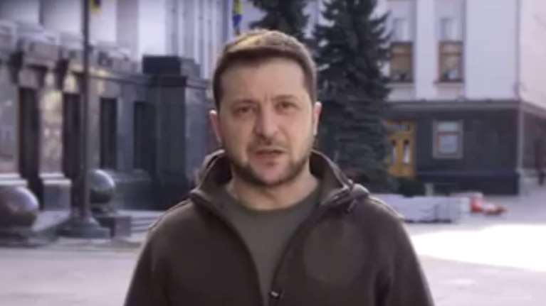 Νέο μήνυμα Ζελένσκι από το κέντρο του Κιέβου: &quot;Σύροι μισθοφόροι πολεμούν στο πλευρό των Ρώσων&quot;
