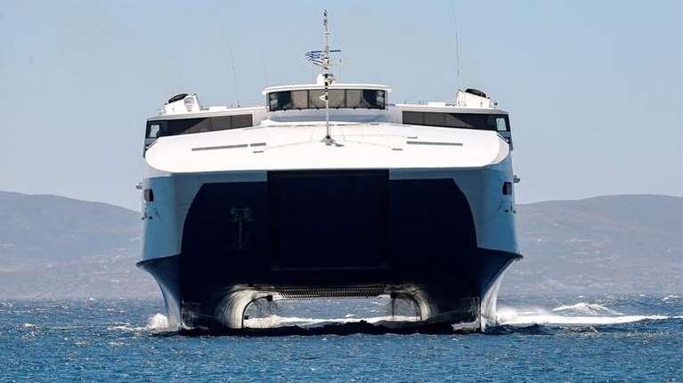 Ακινητοποιήθηκε μεσοπέλαγα το World Champion Jet: Ταλαιπωρία για 1.171 επιβάτες - Επιστρέφει στον Πειραιά