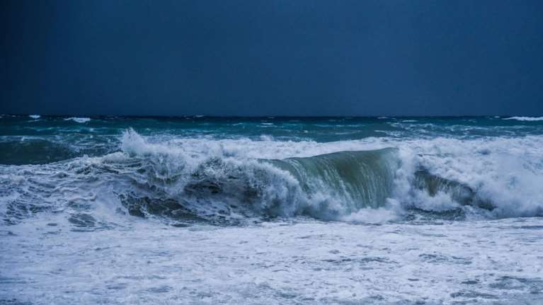 Κυκλάδες: Μήνυμα από το "112"  για έντονα καιρικά φαινόμενα - "Προσοχή στις μετακινήσεις"