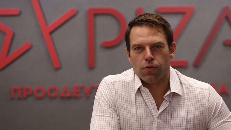 Ο Κασσελάκης απαντά για τα αστακοκάραβα: Αποχώρησα τον Μάρτιο 2023 - Τότε ποιος δάνεισε τον ΣΥΡΙΖΑ, ρωτάει η ΝΔ