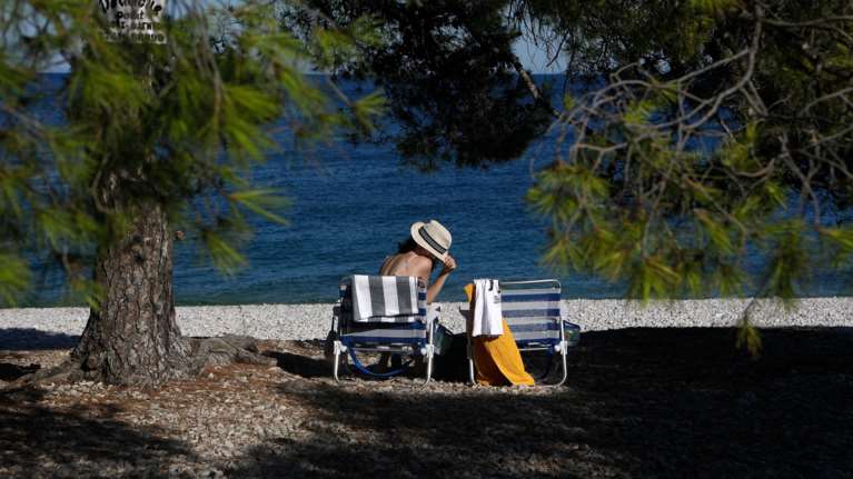 Καιρός: Ξεκινά κύμα παρατεταμένης ζέστης από σήμερα - Ανεβαίνει ο υδράργυρος, ενισχύονται οι άνεμοι