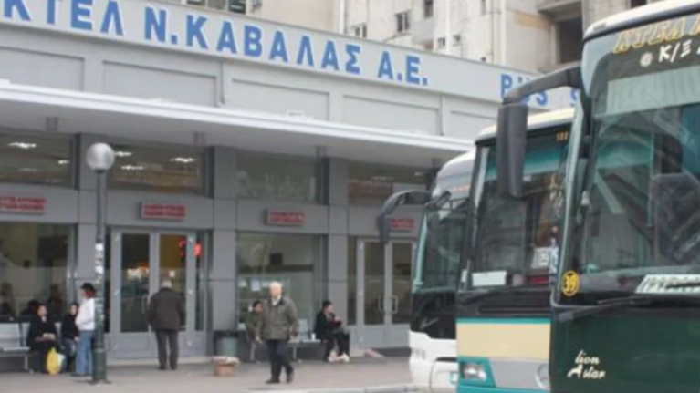 Τρόμος στο ΚΤΕΛ Καβάλας: Γυναίκα μαχαίρωσε άνδρα μέσω στο λεωφορείο