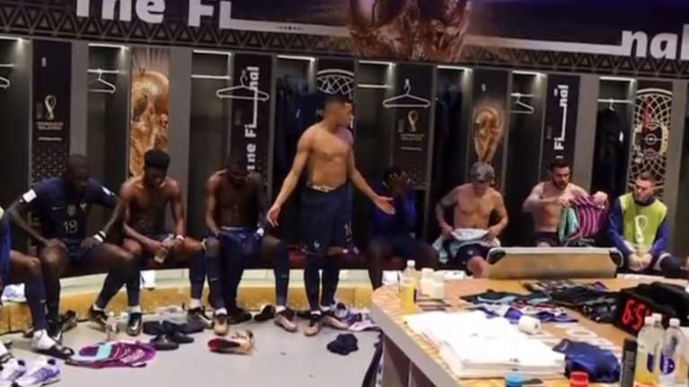 Μουντιάλ 2022: "Είναι τελικός Μουντιάλ! Μπορούμε να επιστρέψουμε!" - Η αρχηγική ομιλία Εμπαπέ στο ημίχρονο