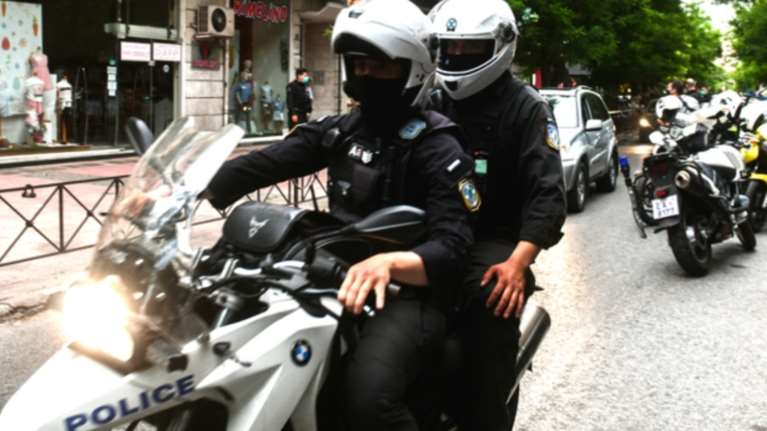 Νέα Σμύρνη: 24χρονος απείλησε 60χρονο με αεροβόλο - Είχε πάνω του και δύο στιλέτα