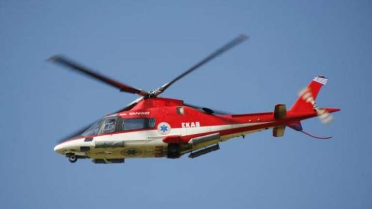 Αυστριακός έμεινε 14 ώρες αβοήθητος με σπασμένη λεκάνη στο Φαράγγι της Σαμαριάς- Μεταφέρεται με ελικόπτερο