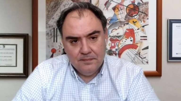 Σαρηγιάννης: Πρόωρο το άνοιγμα της εστίασης - Αναζωπύρωση της πανδημίας μετά το τέλος Μαΐου