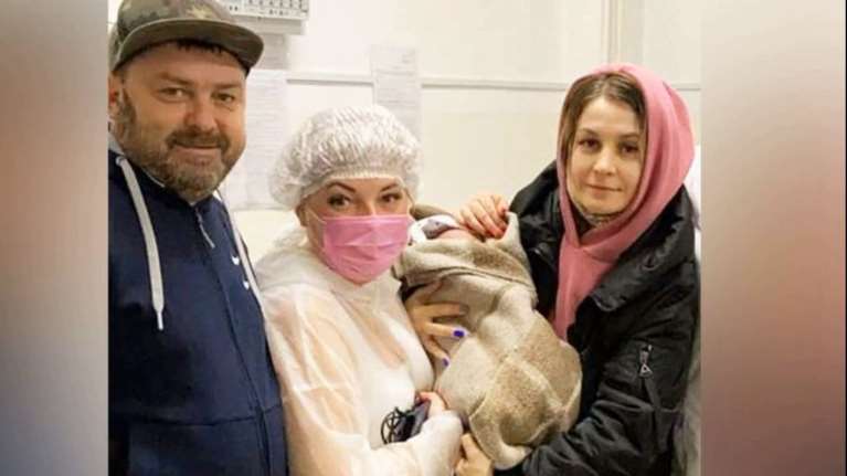 Σιβηρία: Εγκατέλειψαν βρέφος τριών ημερών στους -20 βαθμούς - Το έσωσαν έφηβοι