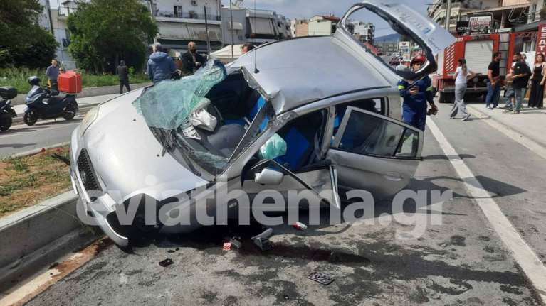 Τροχαίο στη Χαλκίδα: Ανετράπη ΙΧ - Τραυματισμένες η οδηγός και η 7χρονη κόρη της [εικόνες - βίντεο]