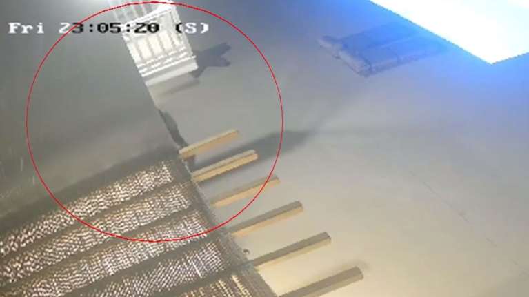 Μύκονος: Βίντεο-ντοκουμένο από διάρρηξη σε πολυτελή βίλα - Τους πρόδωσε ένα ζευγάρι ασύρματα ακουστικά