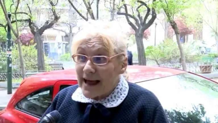 &quot;Κάνουν σεξ στις πιλοτές&quot;: Πάρτι στο Τwitter με τη viral ατάκα κατοίκου της Κυψέλης