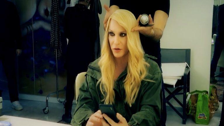 Τάκης Ζαχαράτος: Απίθανο τρολάρισμα στη συνάντηση Βίσση - Βανδή [βίντεο]