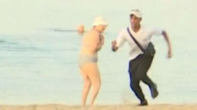 Συνελήφθη ο προκλητικός ληστής που έκλεψε ηλικιωμένη σε ζωντανή μετάδοση στον Άλιμο - &quot;Τι την θέλει η γριά την αλυσίδα;&quot;