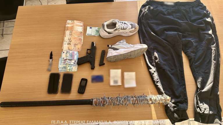 Θρίλερ στη Λαμία: Κινηματογραφικές ληστείες με πιστόλια και μαχαίρια - Κρατούσαν όμηρο για 6 ώρες