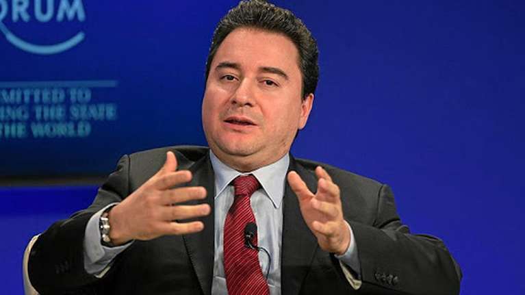 Αλί Μπαμπατζάν: Η Τουρκία πάει για συντριβή - Η Ελλάδα κάποτε χρεοκοπούσε, σήμερα είναι καλύτερα από μας, λέει ο πρώην ΥΠΟΙΚ