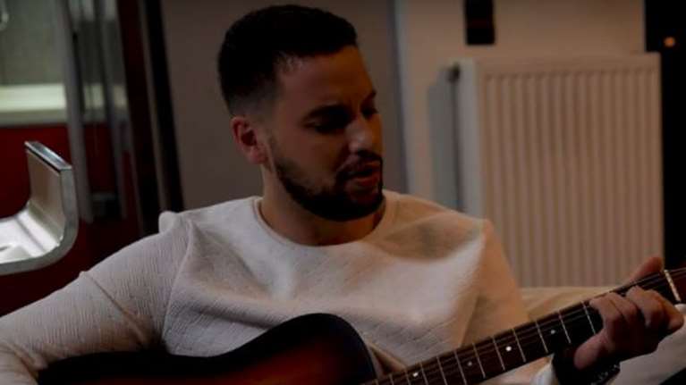 Πάτρα - Ο Μάνος Δασκαλάκης πήγε στο X-Factor μετά τον θάνατο των δύο παιδιών: &quot;Η Ρούλα έκανε την αίτηση&quot;