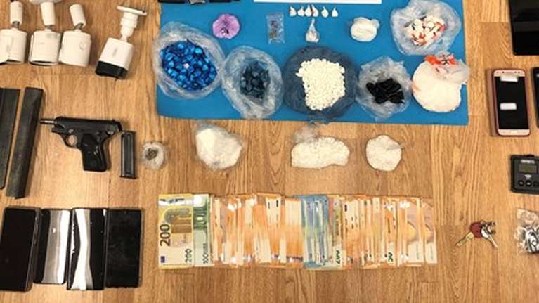 Το επώνυμο πελατολόγιο της κοκαΐνης στα βόρεια προάστια: Η δημοσιογράφος, ο αθλητής, ο δικηγόρος - &quot;Στείλε μου μια πίτσα σπέσιαλ&quot;