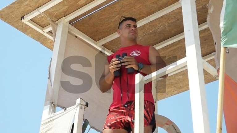 Κατάκολο Ηλείας: Συγκλονιστική διάσωση από ναυαγοσώστη  - Χάρισε ξανά ζωή σε 3χρονο κοριτσάκι