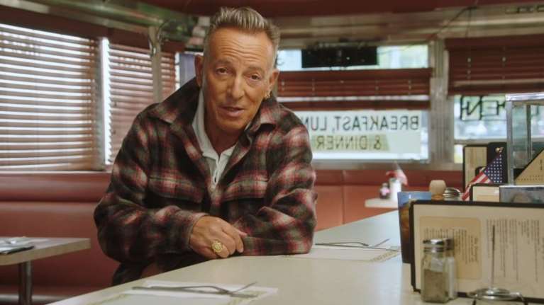 Και ο Μπρους Σπρίνγκστιν στηρίζει την Κάμαλα Χάρις: &quot;Ο Τραμπ είναι ο πιο επικίνδυνος υποψήφιος πρόεδρος που έχω δει&quot; [βίντεο]