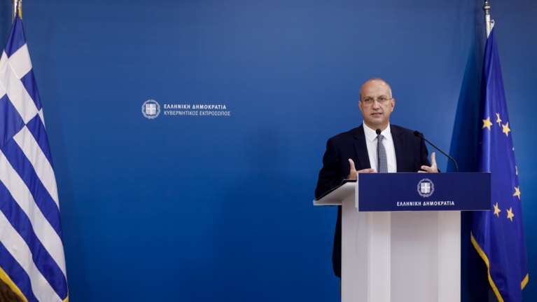 Ανασχηματισμός: Εκτός ο Χρυσοχοΐδης, μετακινούνται Κικίλιας - Χαρδαλιάς, είσοδος Θεοδωρικάκου και Πλεύρη