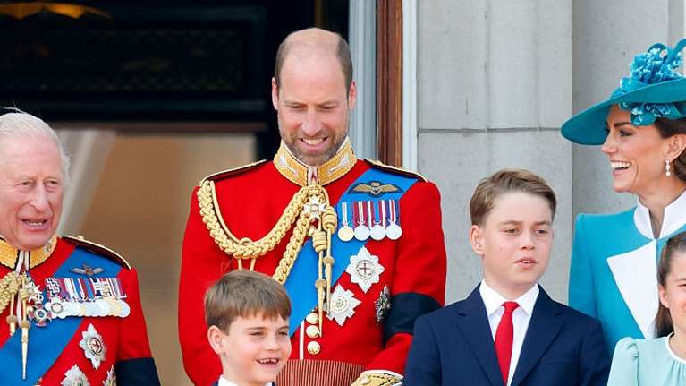 Ο πρίγκιπας Γουίλιαμ λύνει τη σιωπή του: Το διαζύγιο των γονιών του, η οικογένειά του και το όραμα για τη βασιλεία