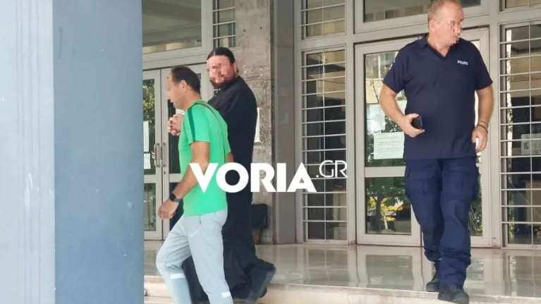 Άγιο Όρος: Αφέθηκε ελεύθερος ο 35χρονος μοναχός - &quot;Τρόμαξα να τον αναγνωρίσω&quot; είπε η δικηγόρος του θύματος