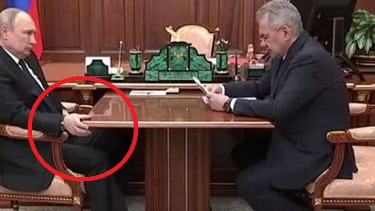 Πούτιν: Σάλος με την εικόνα του καταβεβλημένου και πρησμένου Ρώσου προέδρου - Οργιο φημών για την υγεία του