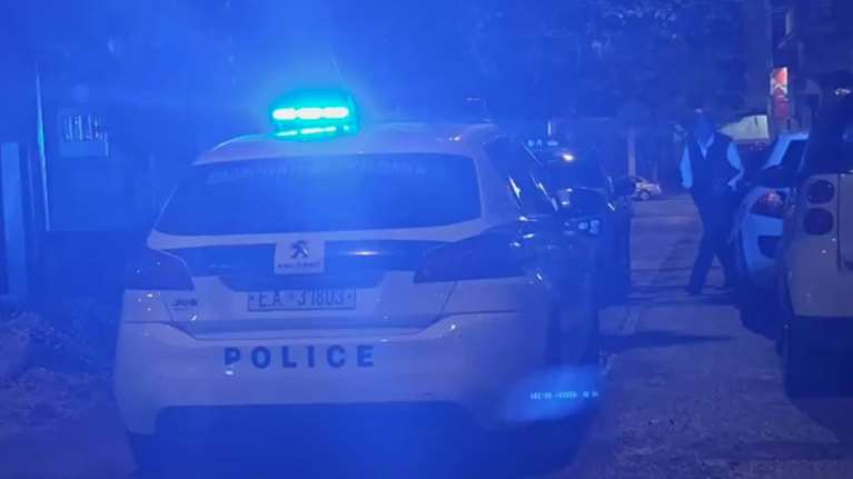 Συναγερμός για πυροβολισμούς έξω από καφέ στην Κυψέλη - Εντοπίστηκαν 6 κάλυκες [βίντεο]