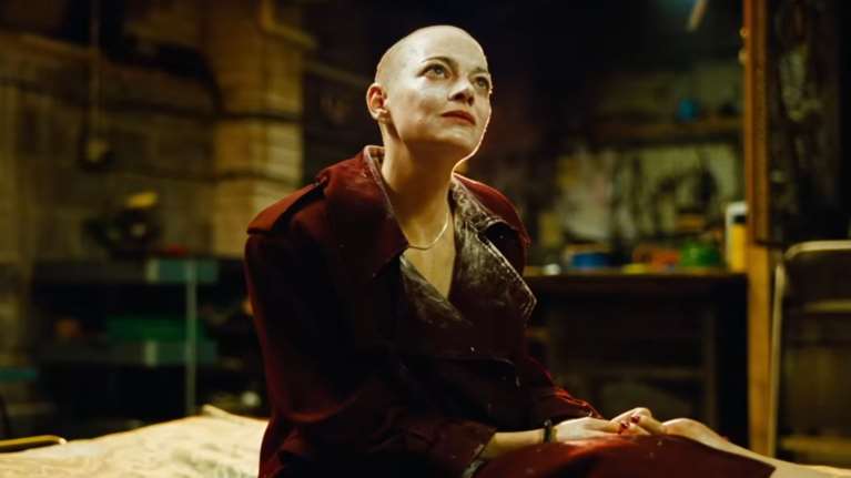 &quot;Bugonia&quot;: Κυκλοφόρησε το δεύτερο τρέιλερ της νέας ταινίας του Γιώργου Λάνθιμου [βίντεο]