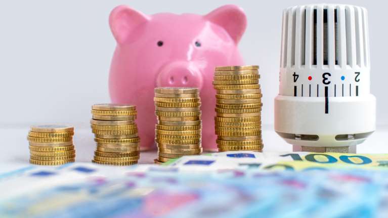 Όλα όσα αλλάζουν στους λογαριασμούς ρεύματος: Έρχονται μεικτά τιμολόγια και συμβόλαια τουλάχιστον 6μηνης διάρκειας