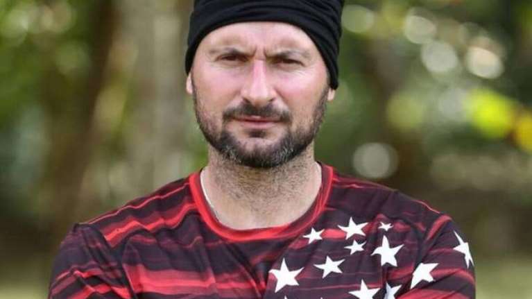 ΕΛΤΑ Κρυονερίου: Πρώην παίκτης του Survivor απειλεί να αυτοκτονήσει