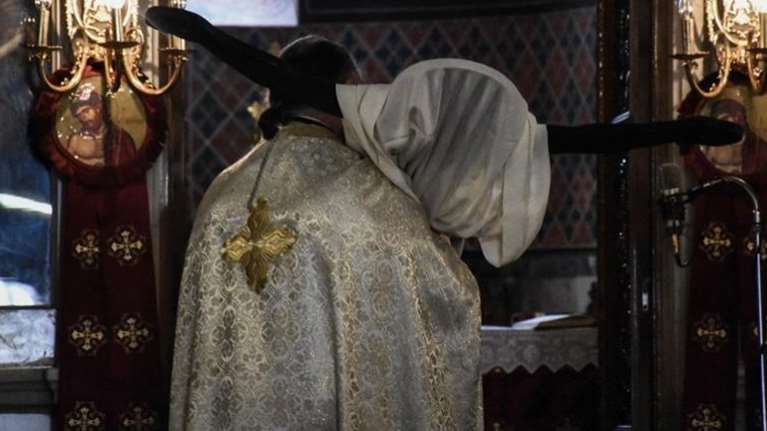 Ιερό &quot;Κωσταλέξι&quot; στη Θεσσαλονίκη: Ιερέας κλείδωσε για 3 ημέρες την 19χρονη κόρη του σε κρύπτη καμπαναριού