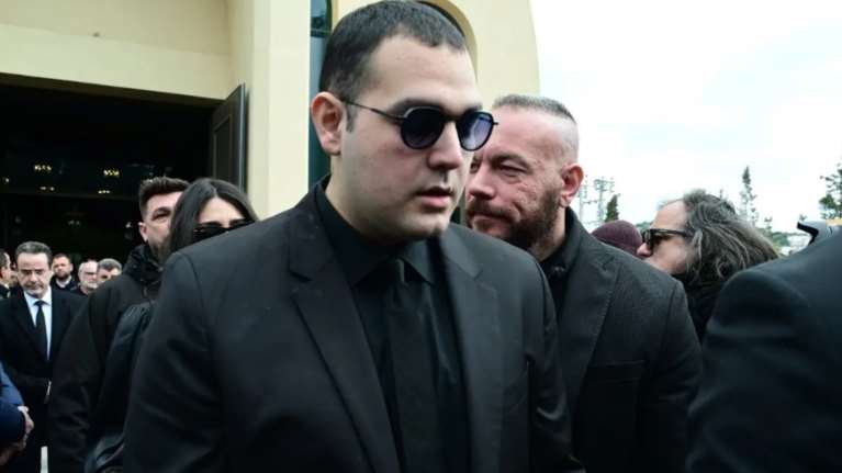 Το συγκινητικό μήνυμα του Χρίστου Κούγια για τη γιορτή του πατέρα του: Θα σου είχα πει χρόνια πολλά από τις 12...