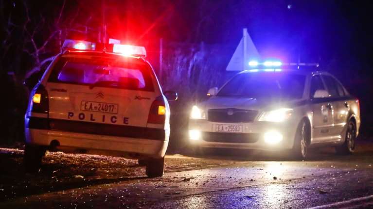 Φθιώτιδα: Άγριος καβγάς σε νυχτερινό κέντρο - Μπουνιές, κλωτσιές και τρία άτομα στο νοσοκομείο