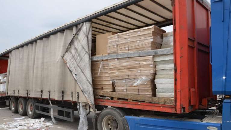 Πατρα: οδηγός νταλίκας πιάστηκε με 21,5 κιλά κοκαΐνη και τη γλύτωσε με 3 χρόνια με αναστολή - Τι ελαφρυντικά του αναγνωρίστηκαν