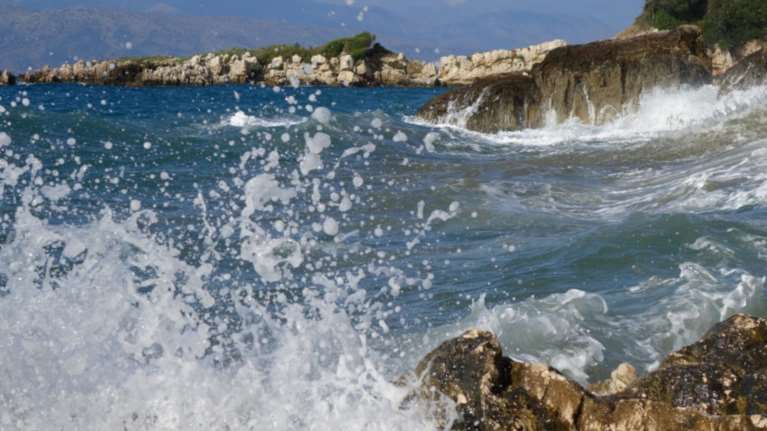 Θοδωρής Κολυδάς: Δυνατό μελτέμι και καταιγίδες ρίχνουν τη θερμοκρασία για ένα 48ώρο - Ποιες περιοχές θα επηρεαστούν