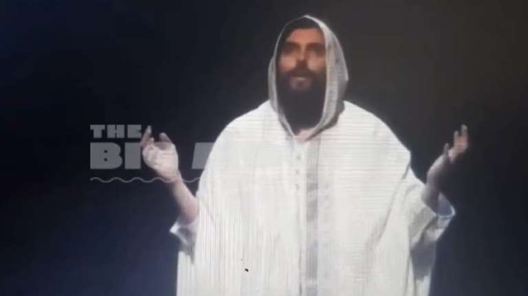 Όταν ο Πέτρος Παππάς του ΣΥΡΙΖΑ έπαιζε στο θέατρο, πριν τον κερδίσει η πολιτική - Είχε υποδυθεί τον Ιησού [βίντεο]