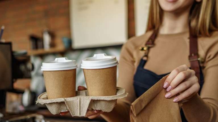 Αλαλούμ με το take away: Κανονικά τελικά η παραλαβή από τα καταστήματα εστίασης σε Αθήνα, Θεσσαλονίκη και Χαλκιδική