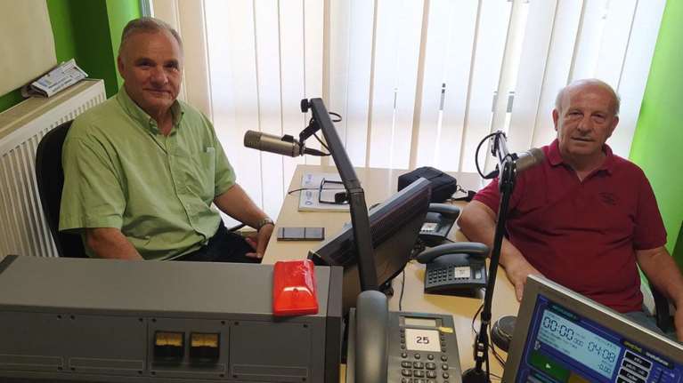 Τρίκαλα: Ραδιοφωνική εκπομπή ξεκινάει το δίδυμο πρώην βουλευτών