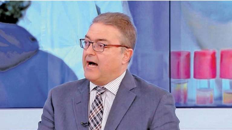 Βασιλακόπουλος για προστασία από καπνό: Μάσκες σε εξωτερικούς χώρους και άλλες 4 κινήσεις