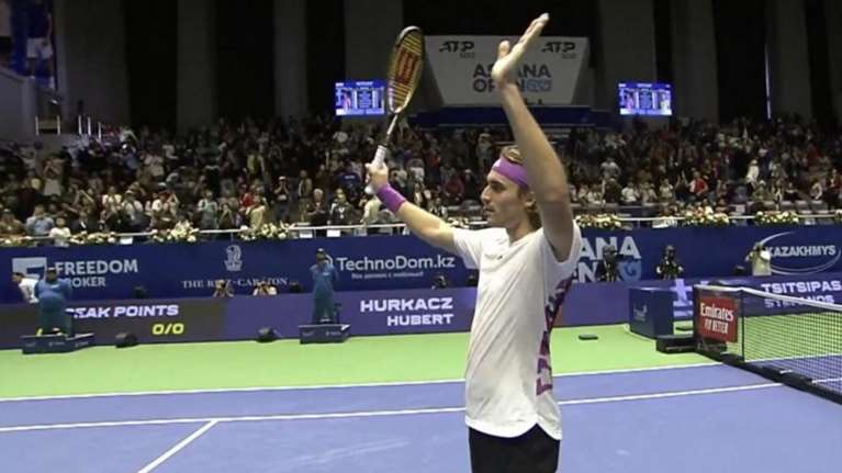 Στέφανος Τσιτσιπάς: Δεν κατάλαβε ότι κέρδισε το ματς - Η αντίδρασή του στον τελευταίο πόντο [Βίντεο]