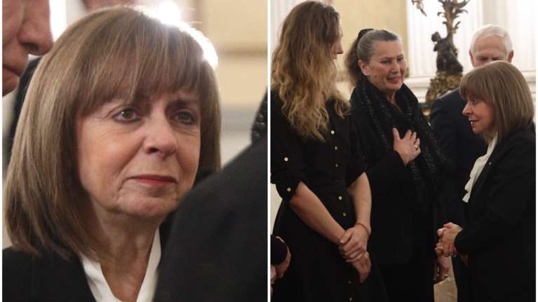 Σακελλαροπούλου: Δάκρυσε η Πρόεδρος στην παρασημοφόρηση των δύο αδελφών που σκοτώθηκαν στη Λιβύη