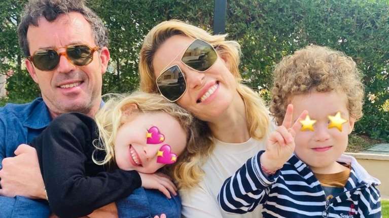 Κάρολος Κρασσάς: Ο γιος της Βίκυς Καγιά κλείνει τα 5 - Η τούρτα υπερπαραγωγή και η ομοιότητα με τον πατέρα του