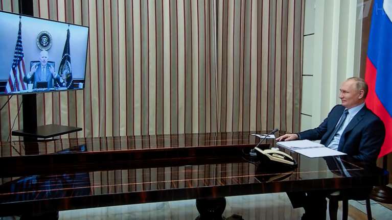 Επικοινωνία Μπάιντεν - Πούτιν: Μίλησαν πάνω από δύο ώρες - Στο &quot;μενού&quot; η Ουκρανία