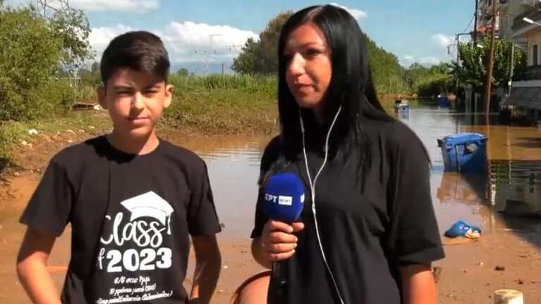Λάρισα: &quot;Δεν ξέρω που είναι οι φίλοι μου, εύχομαι να είναι καλά&quot; - Συγκινεί μαθητής που δεν μπορεί να πάει σχολείο