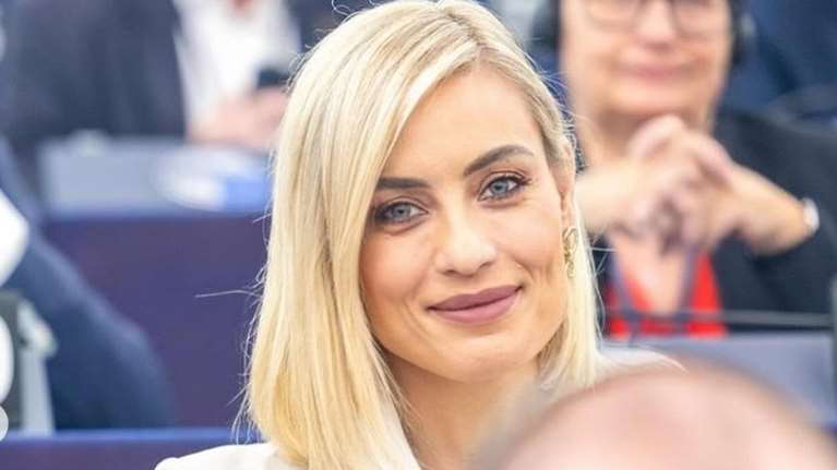 Η &quot;μπηχτή&quot; της Ελεονώρας Μελέτη για τον Πολάκη: Κανένας δεν έχει το δικαίωμα να μας βουλώσει το στόμα [εικόνες]