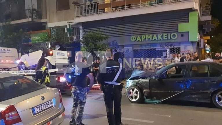 Αθήνα: Τροχαίο με δύο ΙΧ στο κέντρο στην Ιουλιανού και Αριστοτέλους- Τραυματίας ένας πεζός