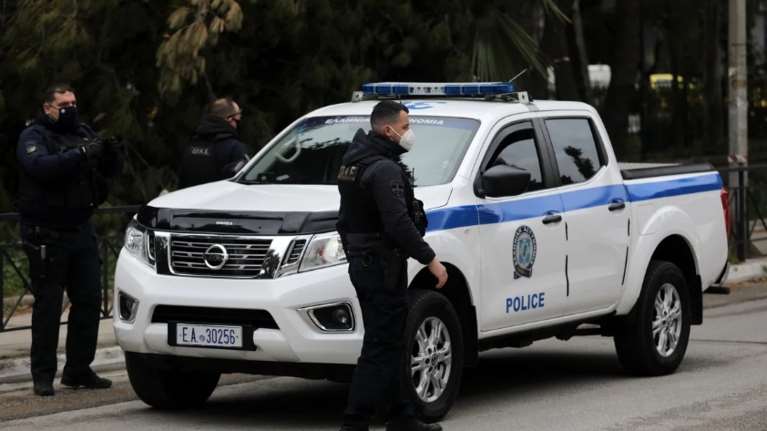 Απίστευτο σκηνικό στη Θεσσαλονίκη: 26χρονη έφτιαξε... συμμορία για να εκβιάζει και να απαγάγει τον πρώην της