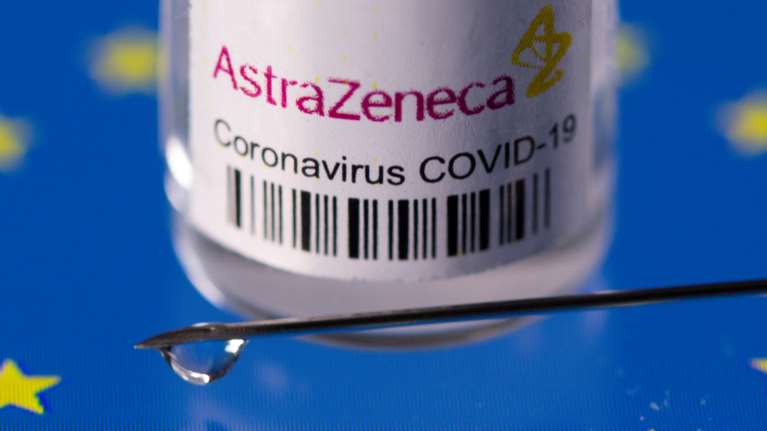 Πόλεμος ΕΕ - AstraZeneca: Η Κομισιόν καταθέτει δικαστική προσφυγή κατά της εταιρείας  - &quot;Οχι&quot; στις 100 εκατ. επιπλέον δόσεις