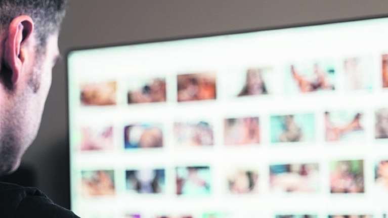 Revenge porn: 30χρονος &quot;ανέβαζε&quot; στα social γυμνές φωτογραφίες της πρώην συντρόφου του